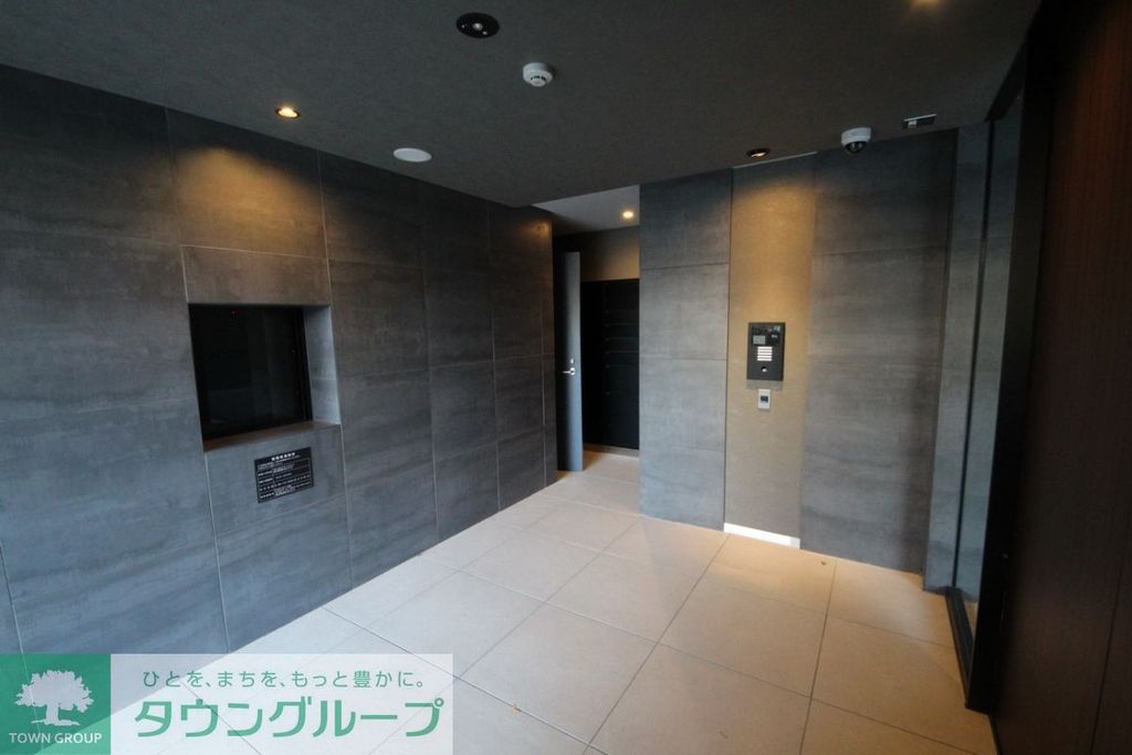 エントランス　エントランス