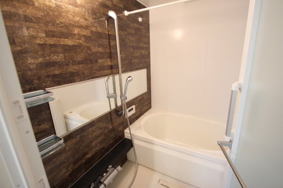 バス・シャワールーム　他号室のお写真です