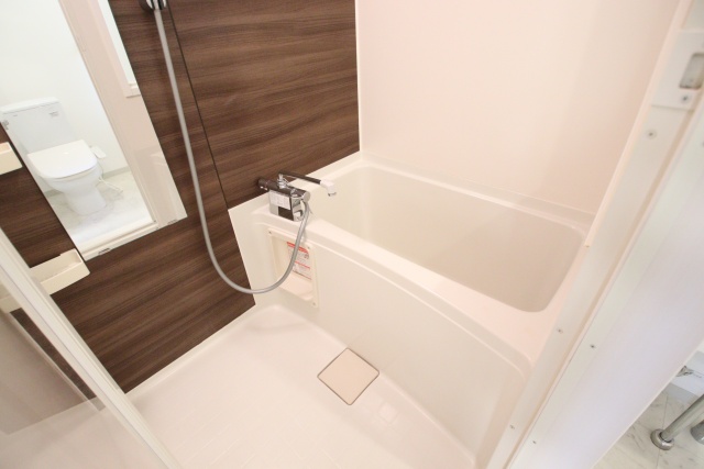 バス・シャワールーム　※別室の参考写真の為、現況優先です。