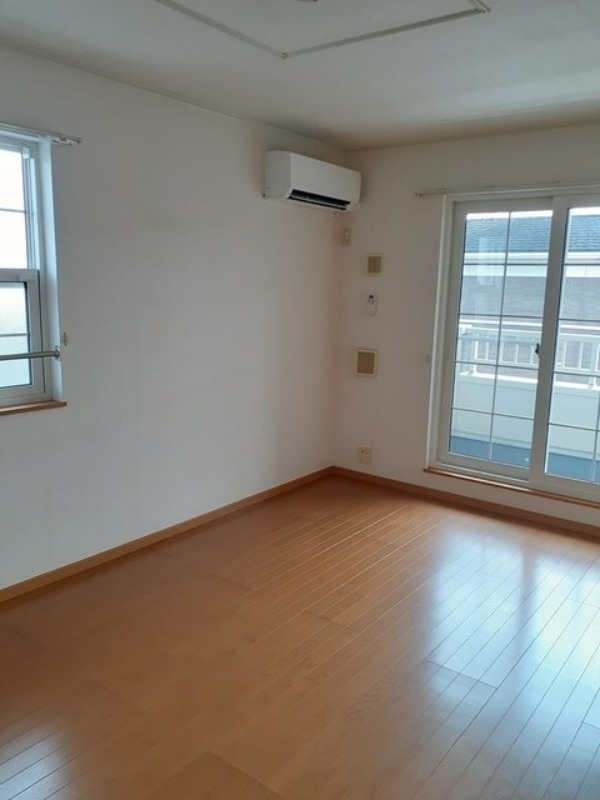 居室・リビング　図面と現状に相違がある場合には現状を優先