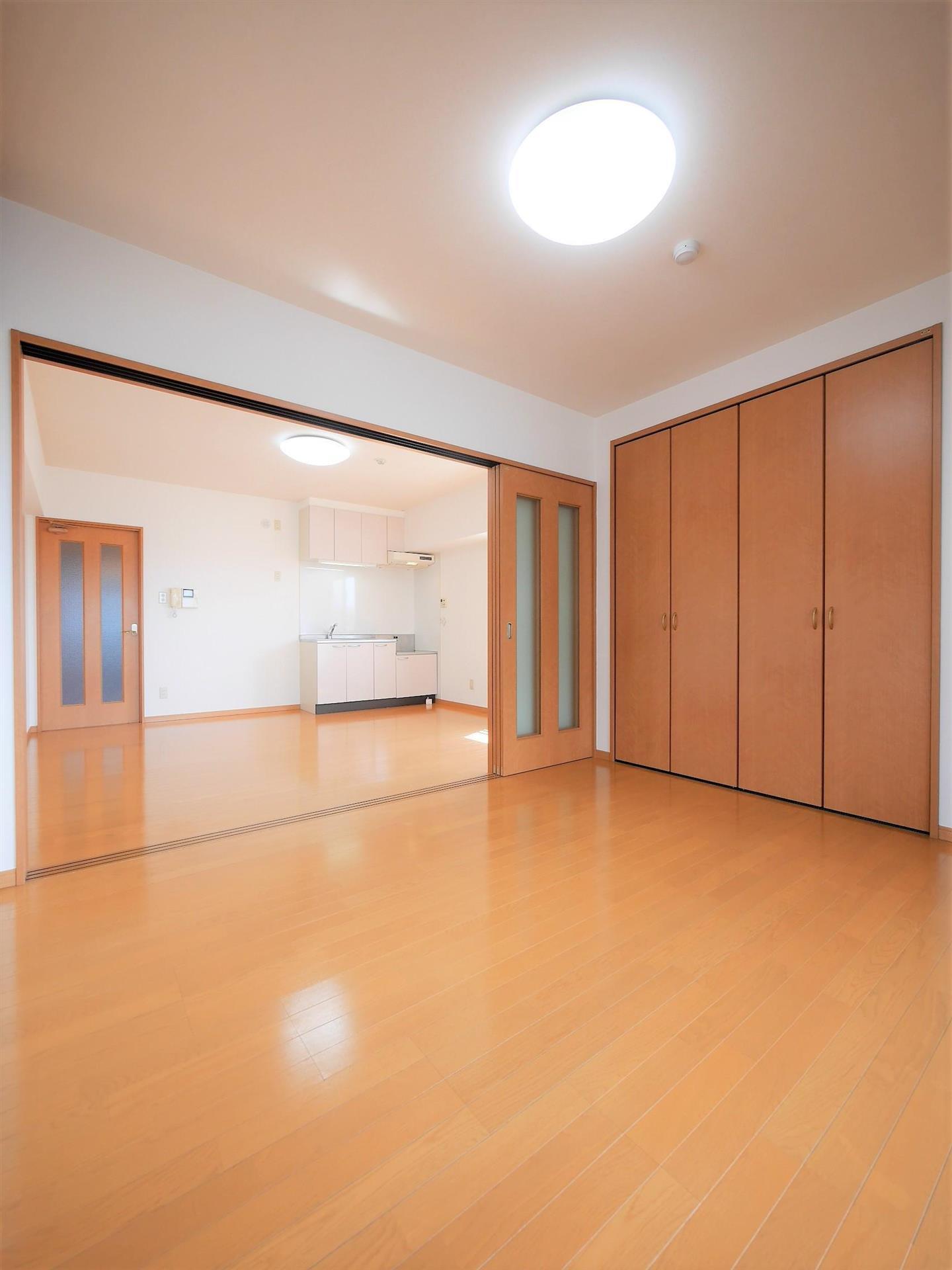 居室・リビング　広々10帖のリビングルーム★