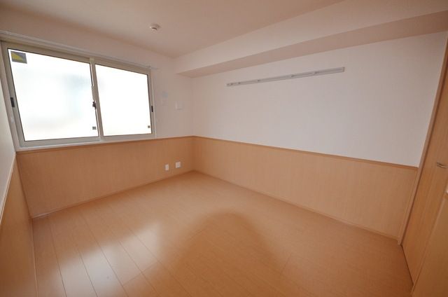 その他部屋・スペース　☆洋室６帖☆