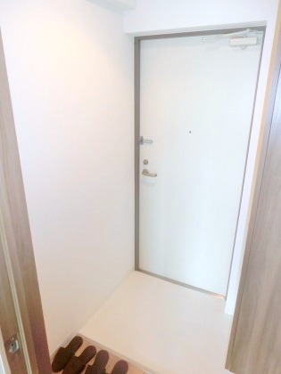 玄関　ゆとりのある玄関です♪