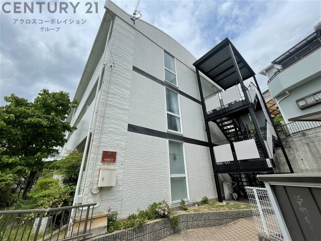 建物外観　敷地内バイク置き場あり！