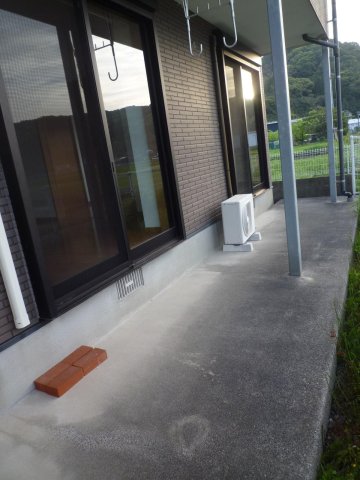 バルコニー　物置としても利用可能