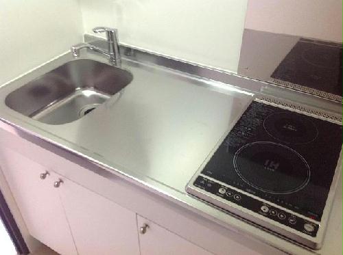 キッチン　広々としたキッチン。