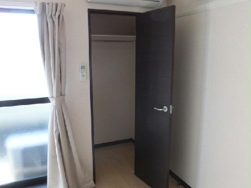 収納　ウォークインのクローゼット。