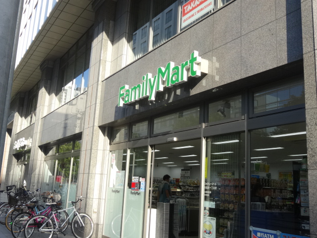 コンビニ　ファミリーマート西宮原一丁目店（コンビニ）まで370m