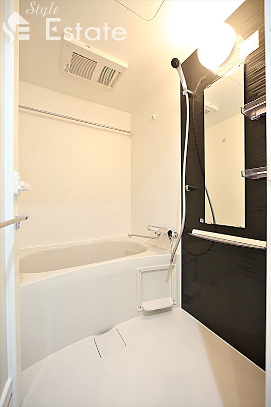 バス・シャワールーム　風呂