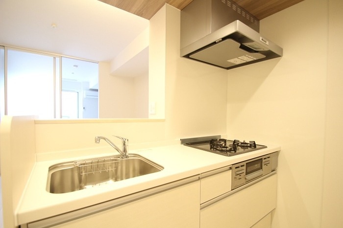 キッチン　3口コンロ・グリル付きです★