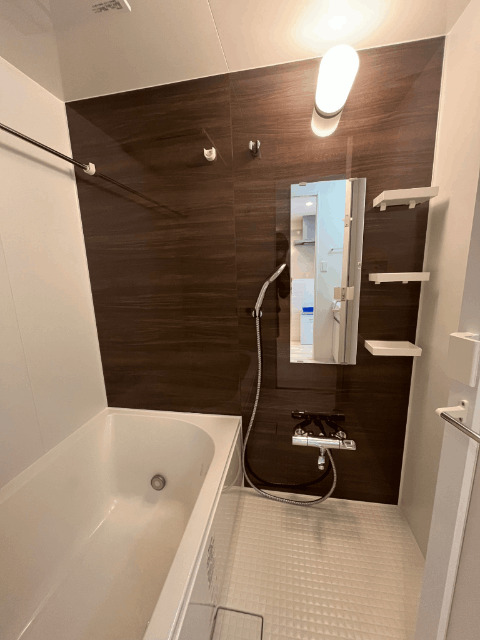 バス・シャワールーム　※写真は６０７号室です