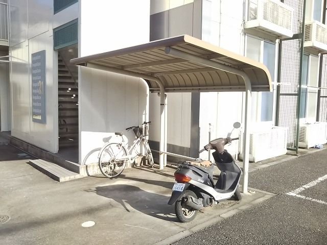 その他共有部分　屋根付き駐輪場