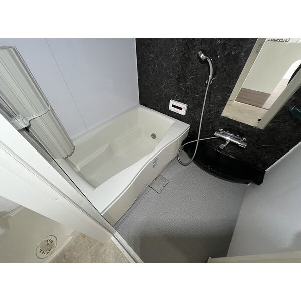 バス・シャワールーム　※別室の参考写真の為、現況優先です。