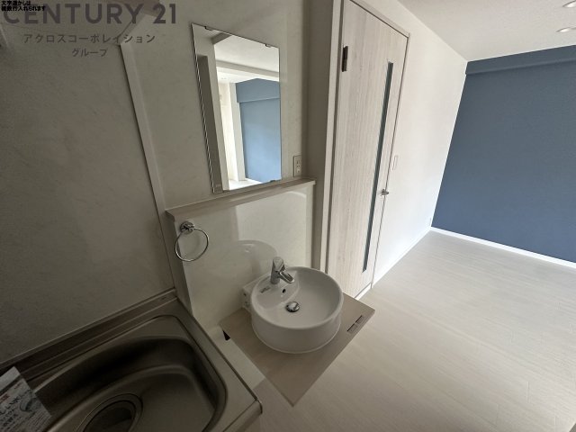 洗面設備　タオル掛け付き☆