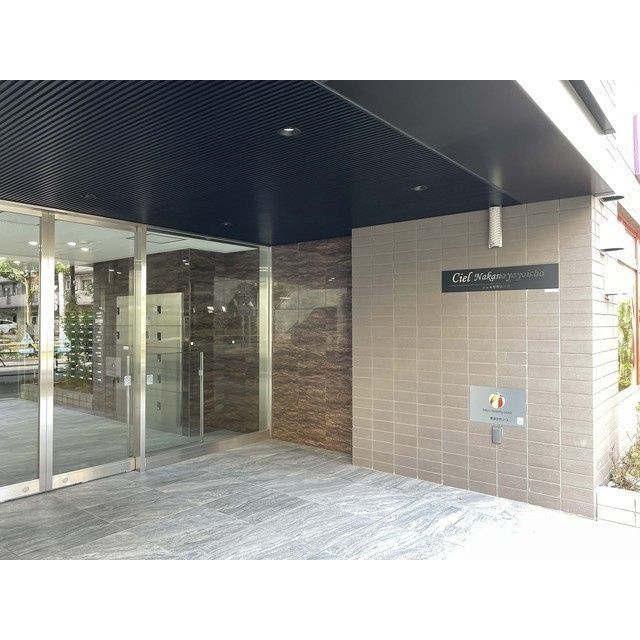 エントランス　☆エントランス☆