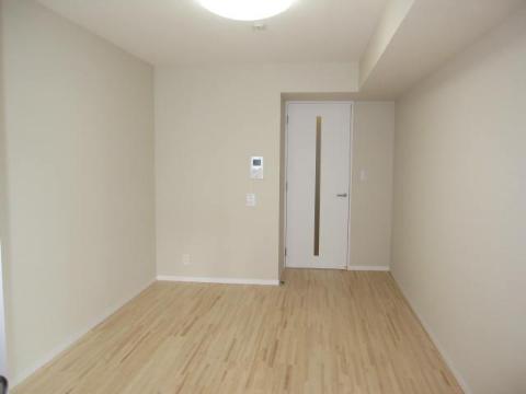 居室・リビング　室内