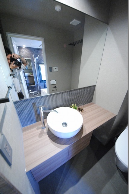 洗面設備　写真は７０２号室