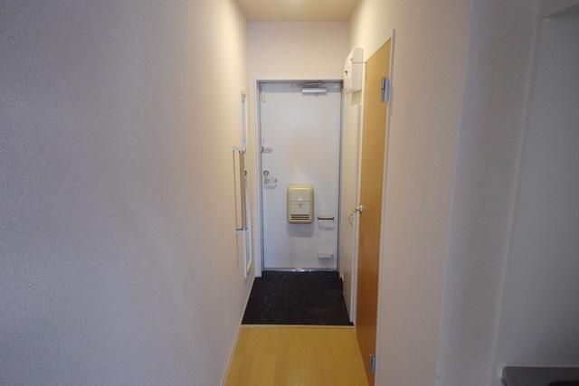 玄関　シューズボックスあります♪