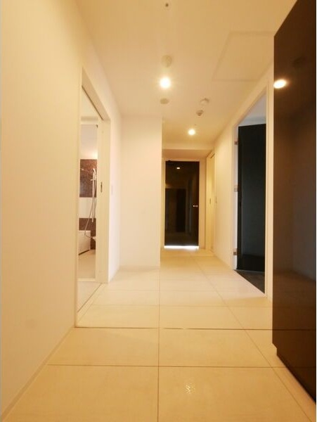 玄関　ゆったりとした玄関です