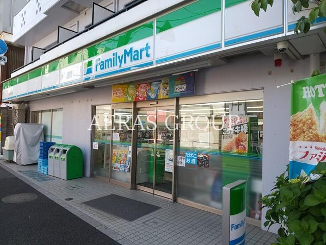 コンビニ　ファミリーマート 新宿上落合店（コンビニ）まで367m