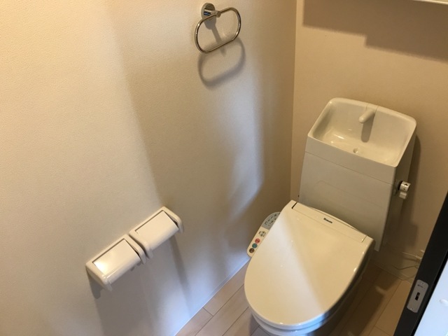 トイレ　シャワー付トイレ