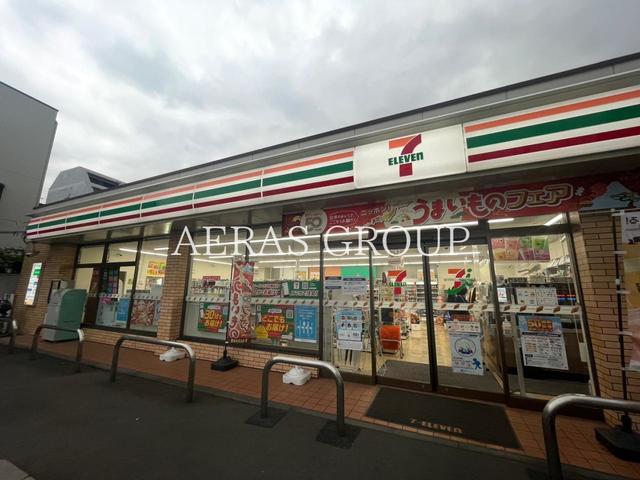 コンビニ　セブン-イレブン 大宮桜木４丁目店（コンビニ）まで382m