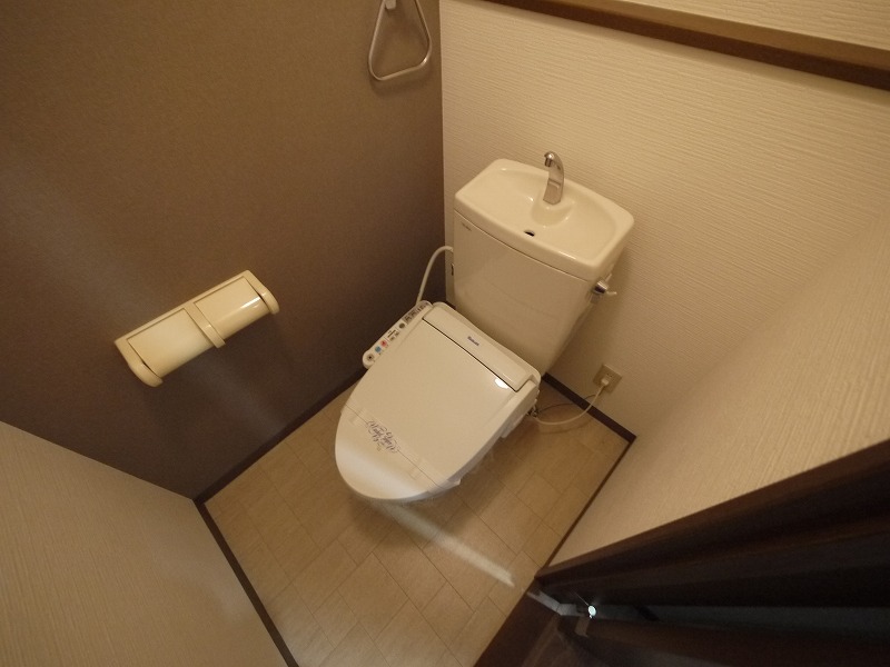 トイレ　落ち着いたトイレです