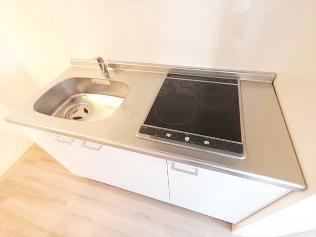 キッチン　参考写真（同物件他号室）