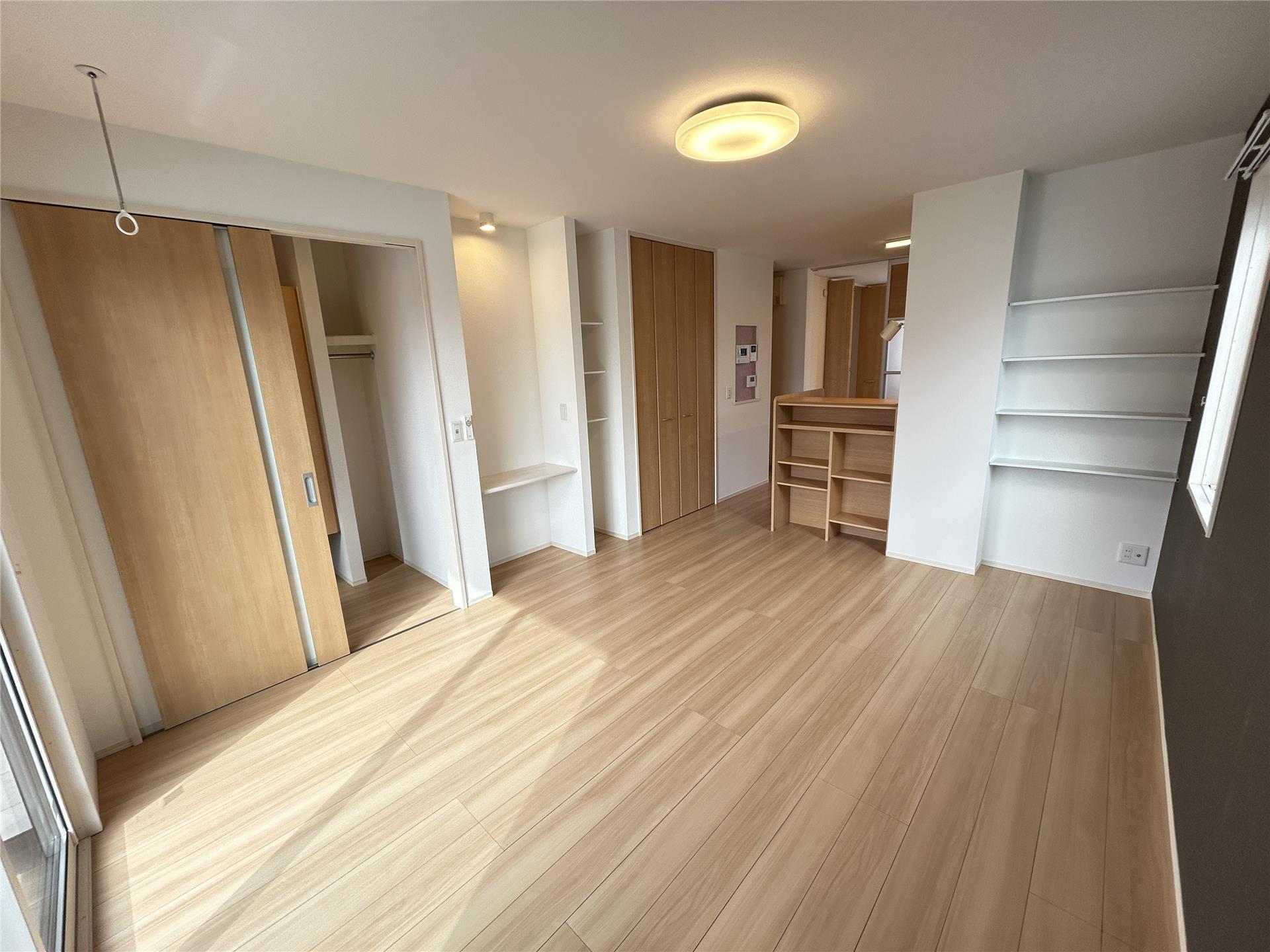 居室・リビング　リビング