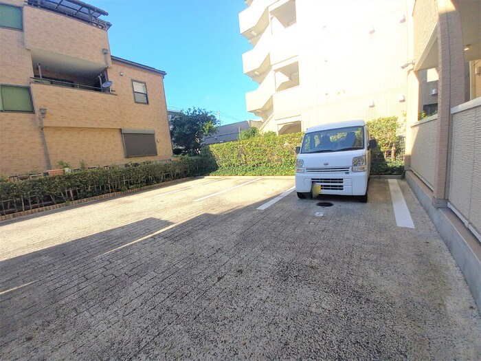 駐車場　空き要確認