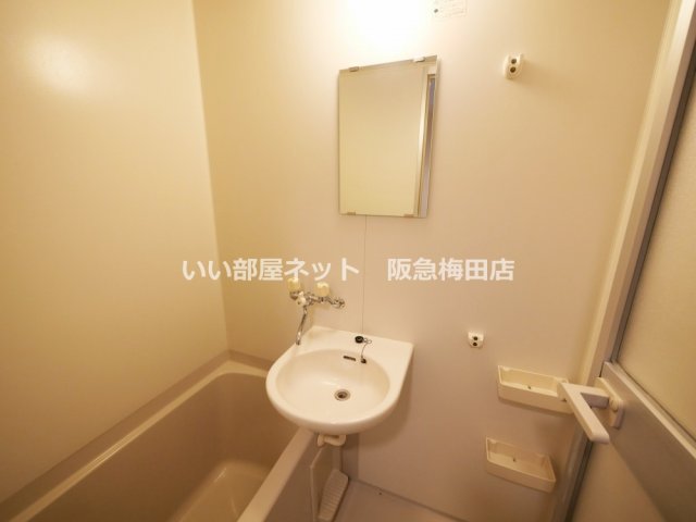 洗面設備　画像と現状が異なる場合は現状優先となります。