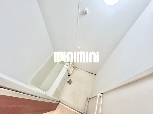 バス・シャワールーム　同建物内、他号室の写真です