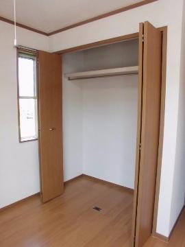 収納　クローゼット