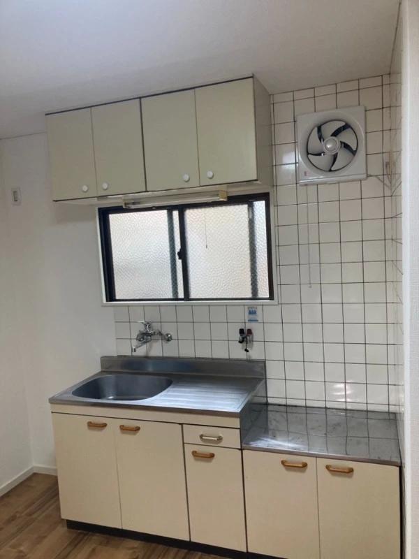 キッチン　窓付きのキッチン！