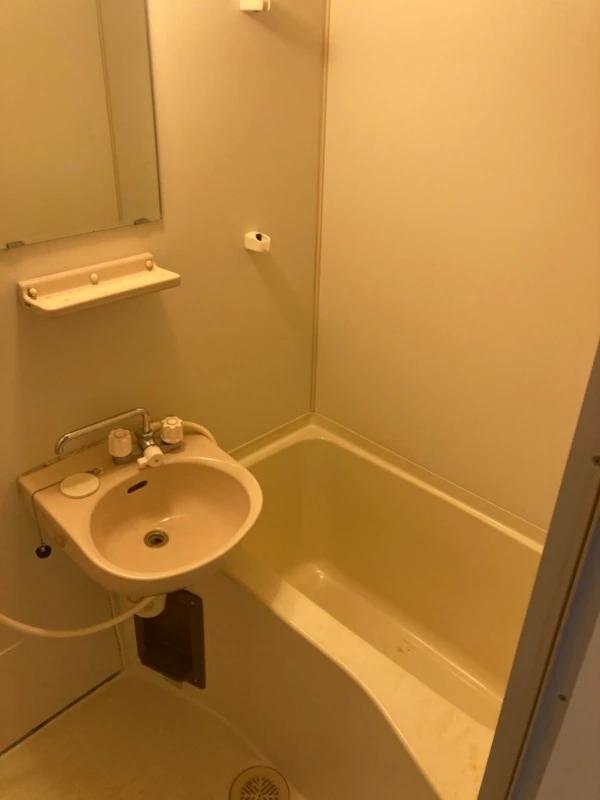 バス・シャワールーム　ゆったり入れるお風呂！