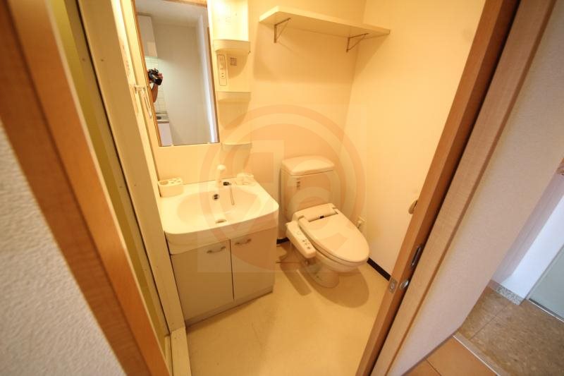 洗面設備　使いやすい洗面所です