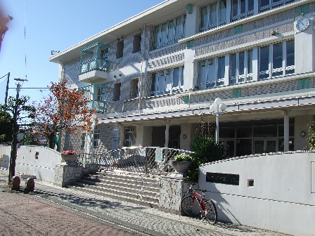 小学校　静岡市立清水辻小学校（小学校）まで471m