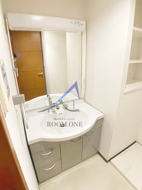 洗面設備　洗面台です。