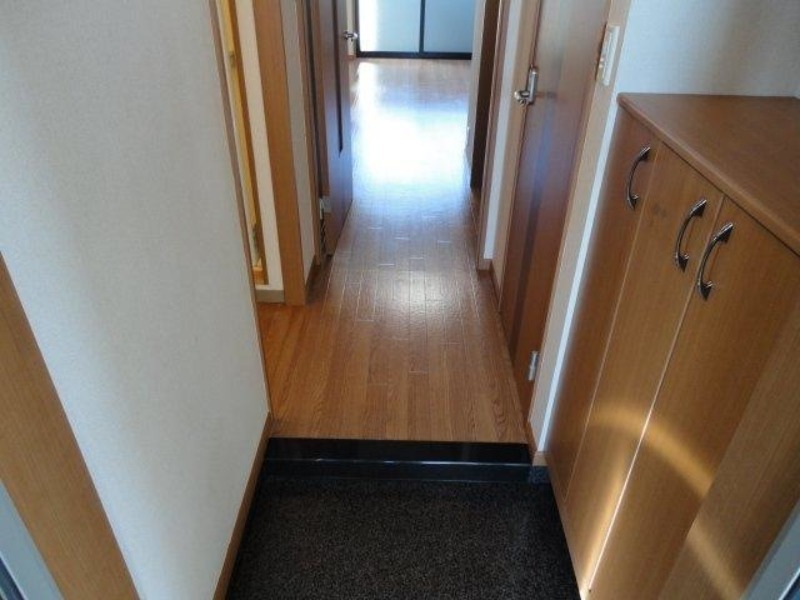玄関　図面と現状に相違がある場合には現状を優先