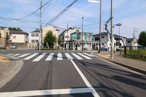 警察署・交番　交番（警察署・交番）まで703m