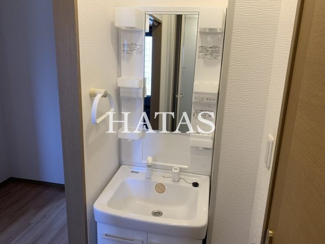 洗面設備　同物件別部屋です。