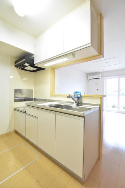 キッチン　こちらの物件はMODE不動産なら割引対象の１部屋です。