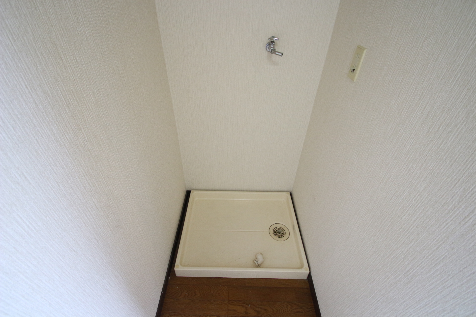 その他　同建物別号室