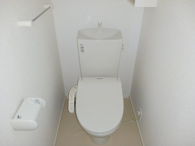 トイレ　コンパクトで使いやすいトイレです