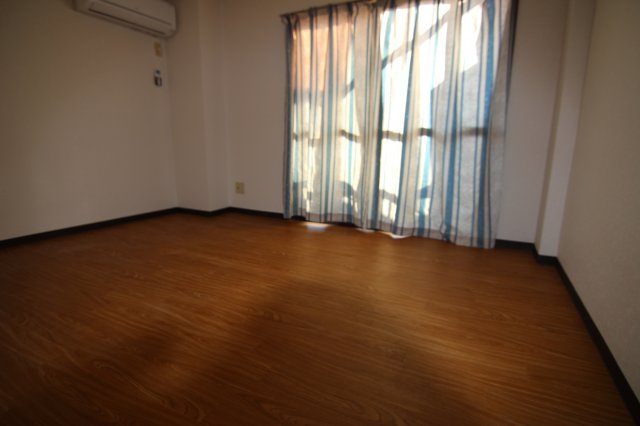 その他　他のお部屋の参考写真となります。