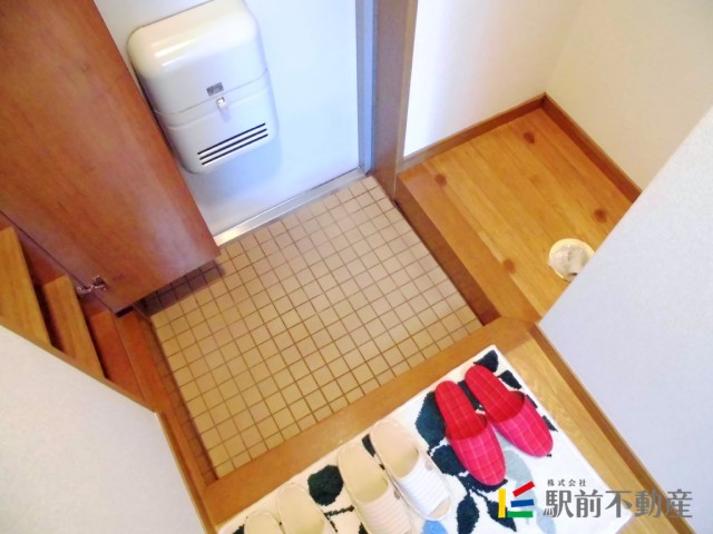 玄関　玄関から室内方向