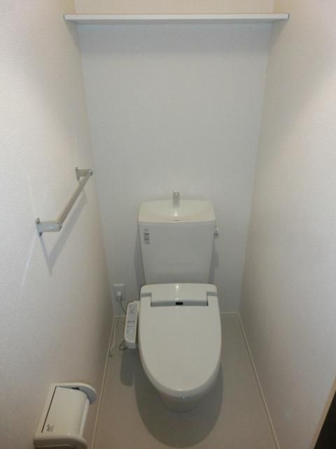 トイレ　ウォシュレット完備