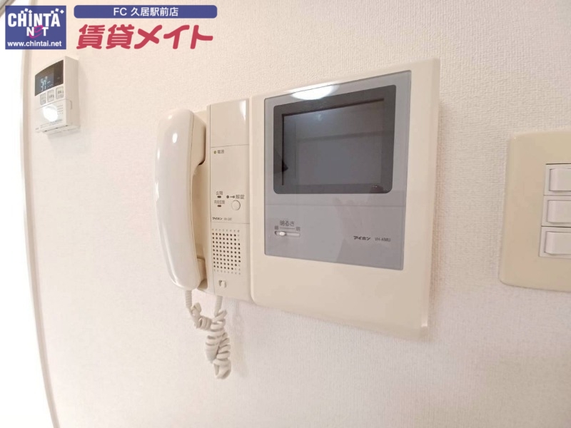 セキュリティ　同型参考写真