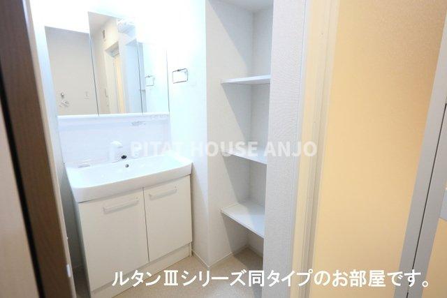 洗面設備　洗面所です