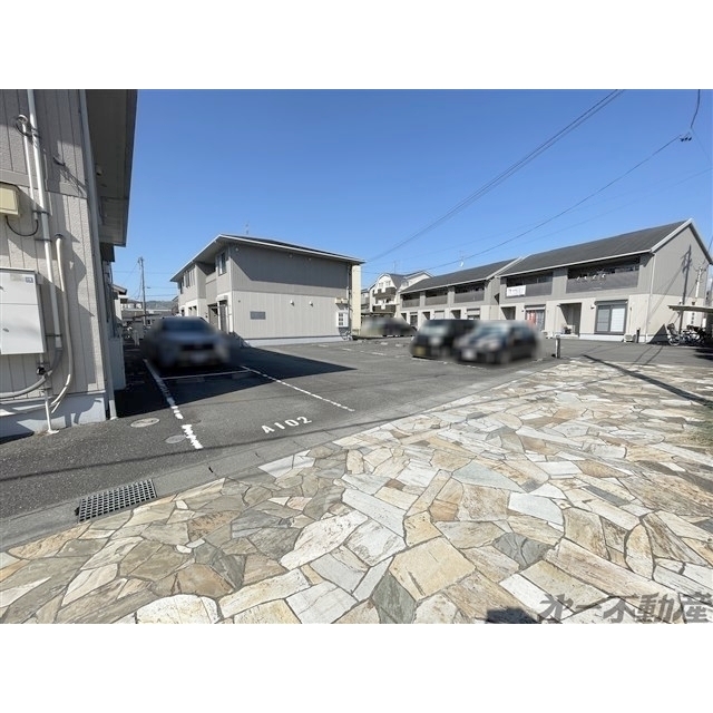 駐車場　駐車場